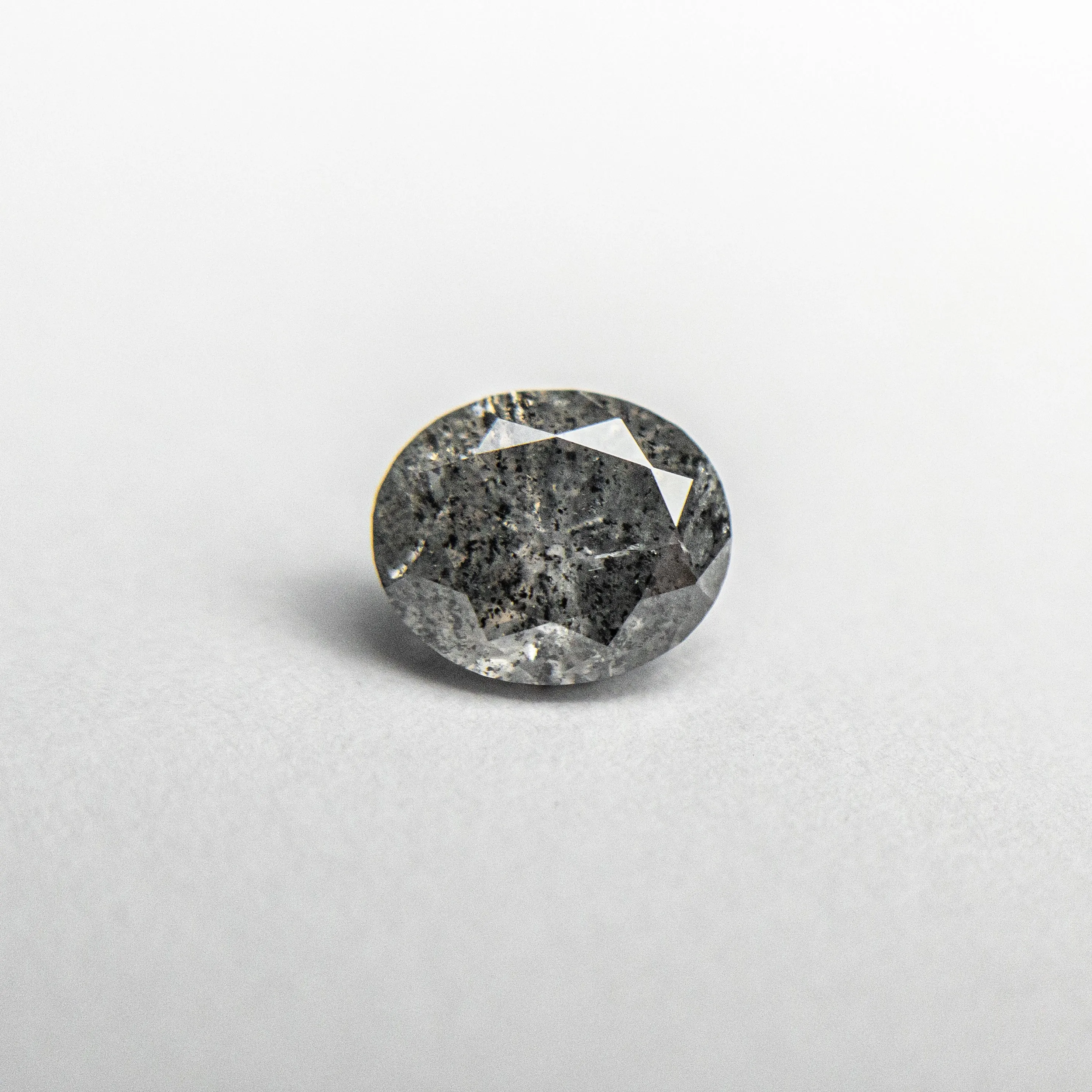 0.82ct 6.12x5.12x3.70mm Oval Brilliant 18906-09