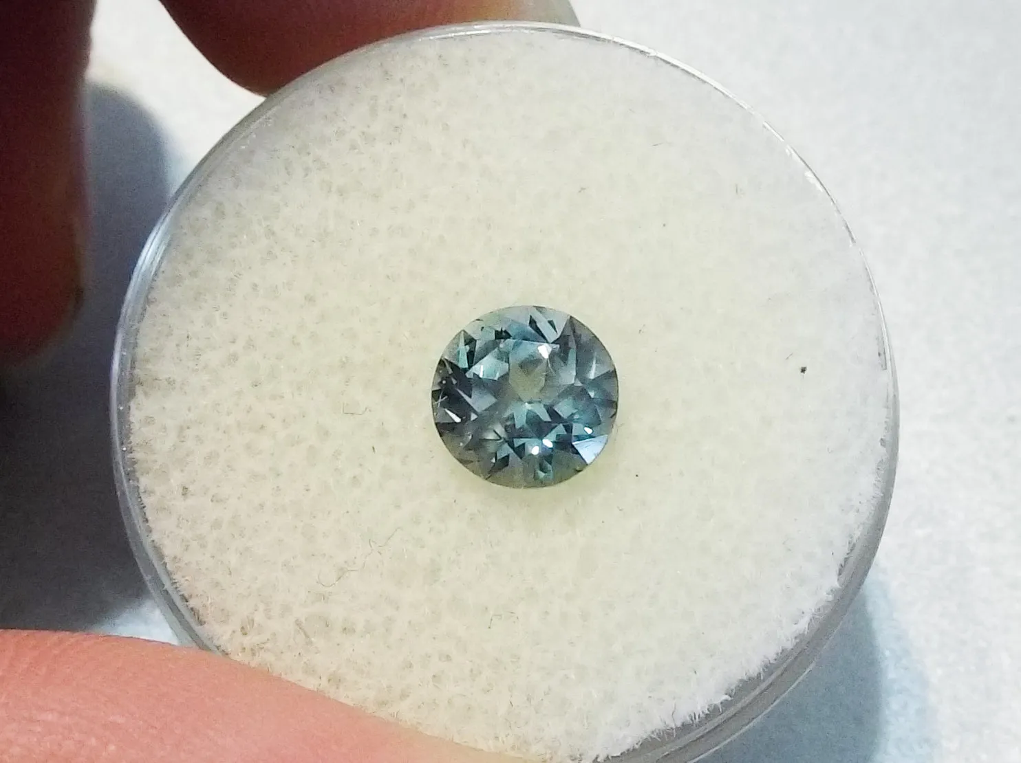 1.46 CTS. STUNNING! MEDIUM LEVI BLUE MONTANA SAPPHIRE