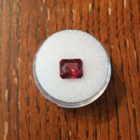 3.13ct STUNNING CHERRY RED MONTANA GARNET