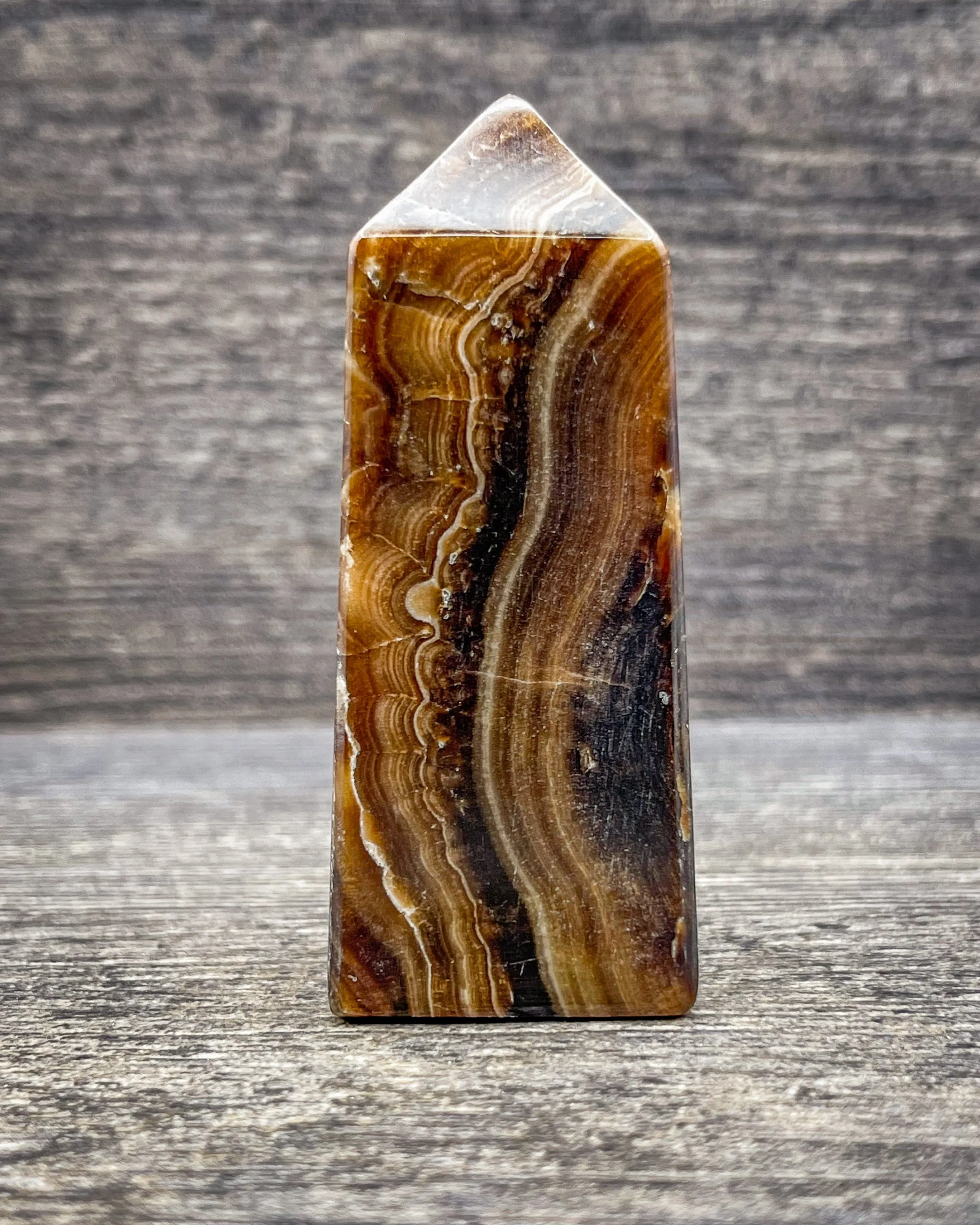 Brown Onyx Tower Carving, 131g