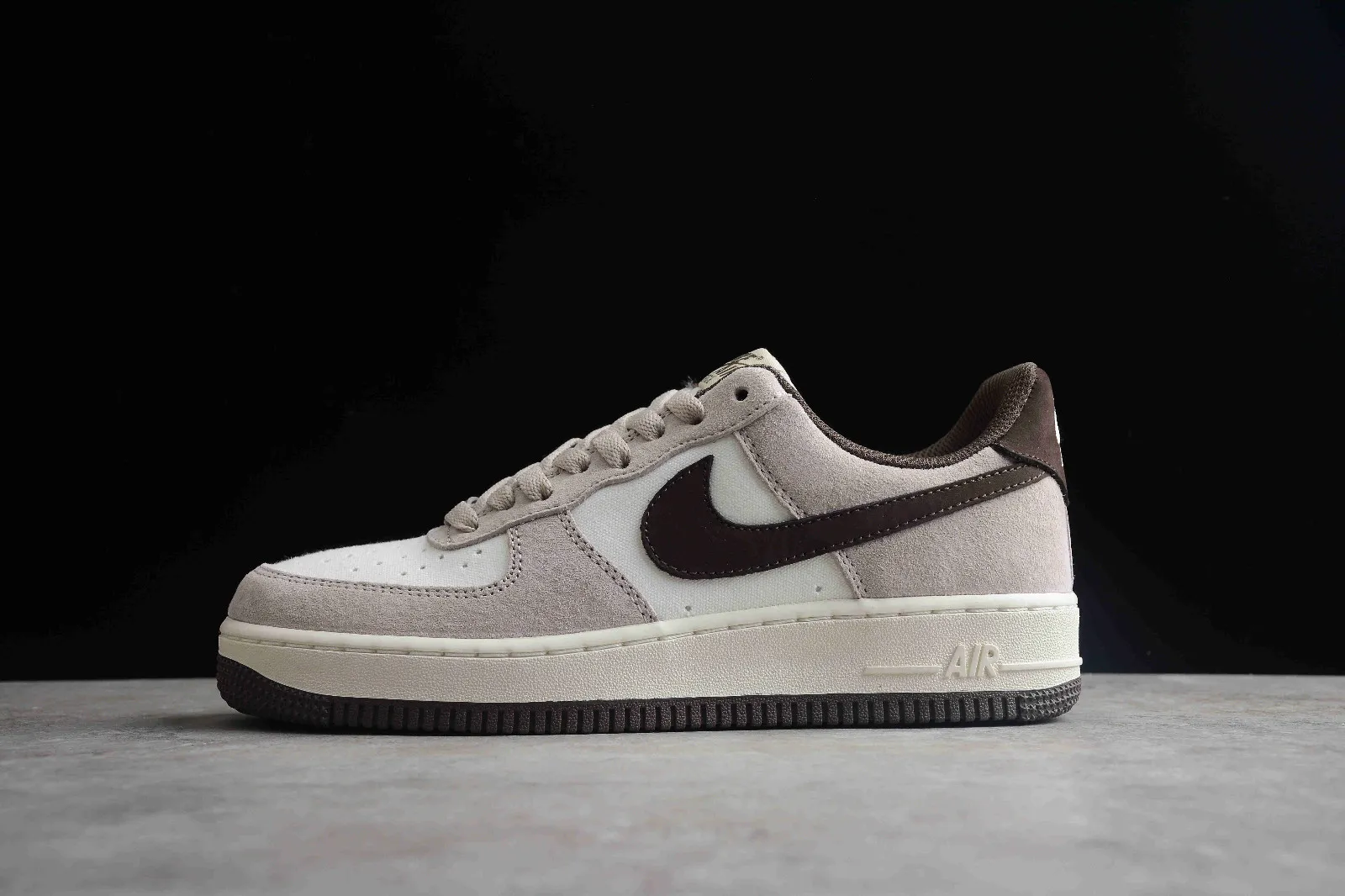 Nike Air Force 1 07 Low White Light Grey Dark Brown NT9988-918