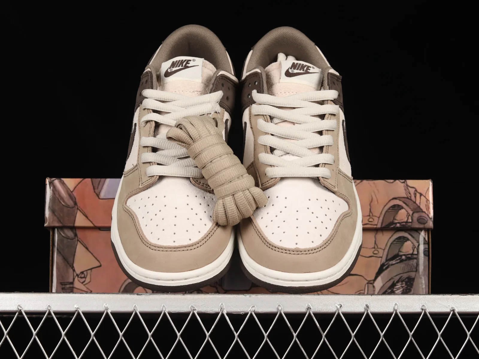 Otomo Katsuhiro x Nike SB Dunk Low Steamboy OST Brown White LF0039-020