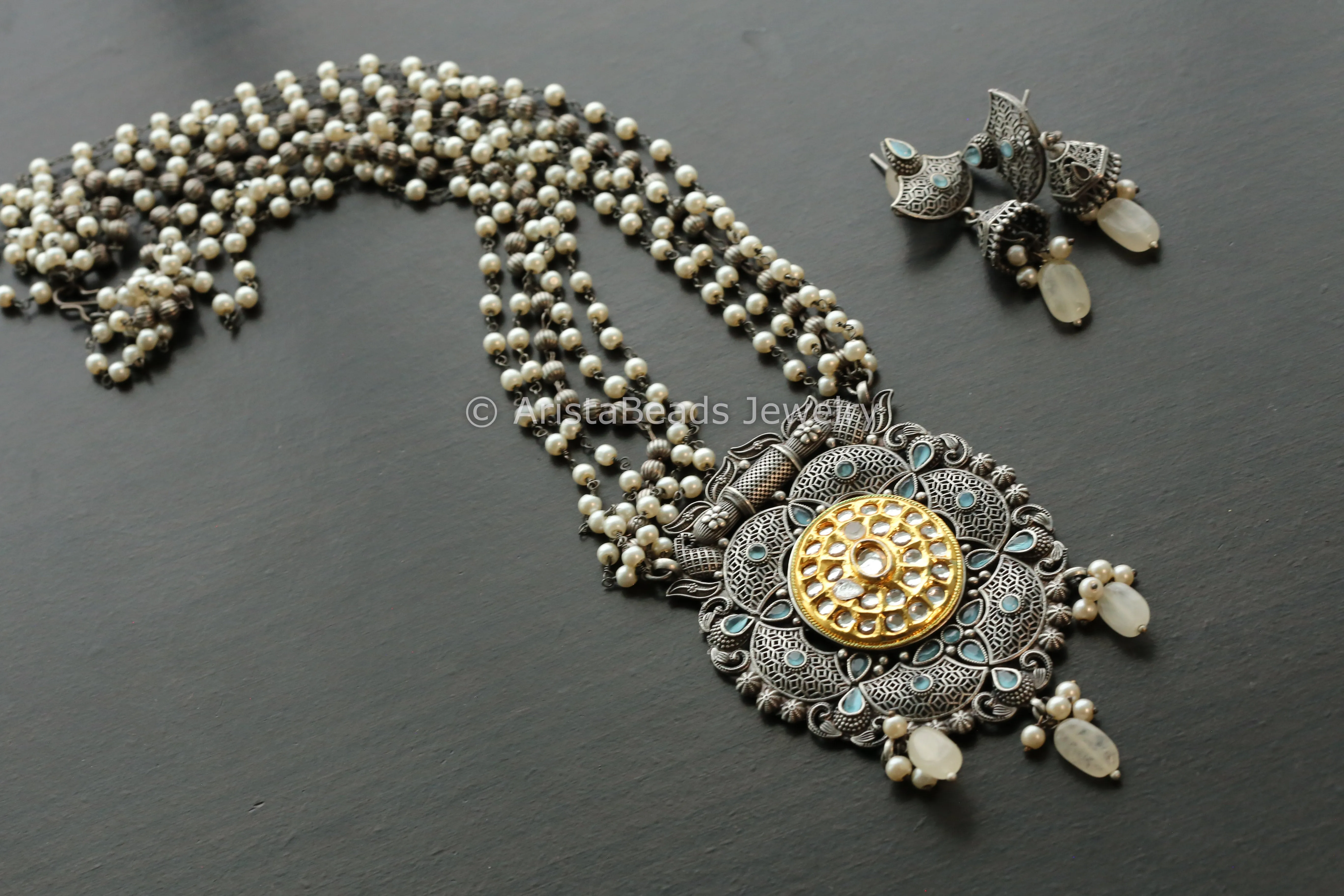 Oxidized Necklace With Blue CZ & Kundan Motif