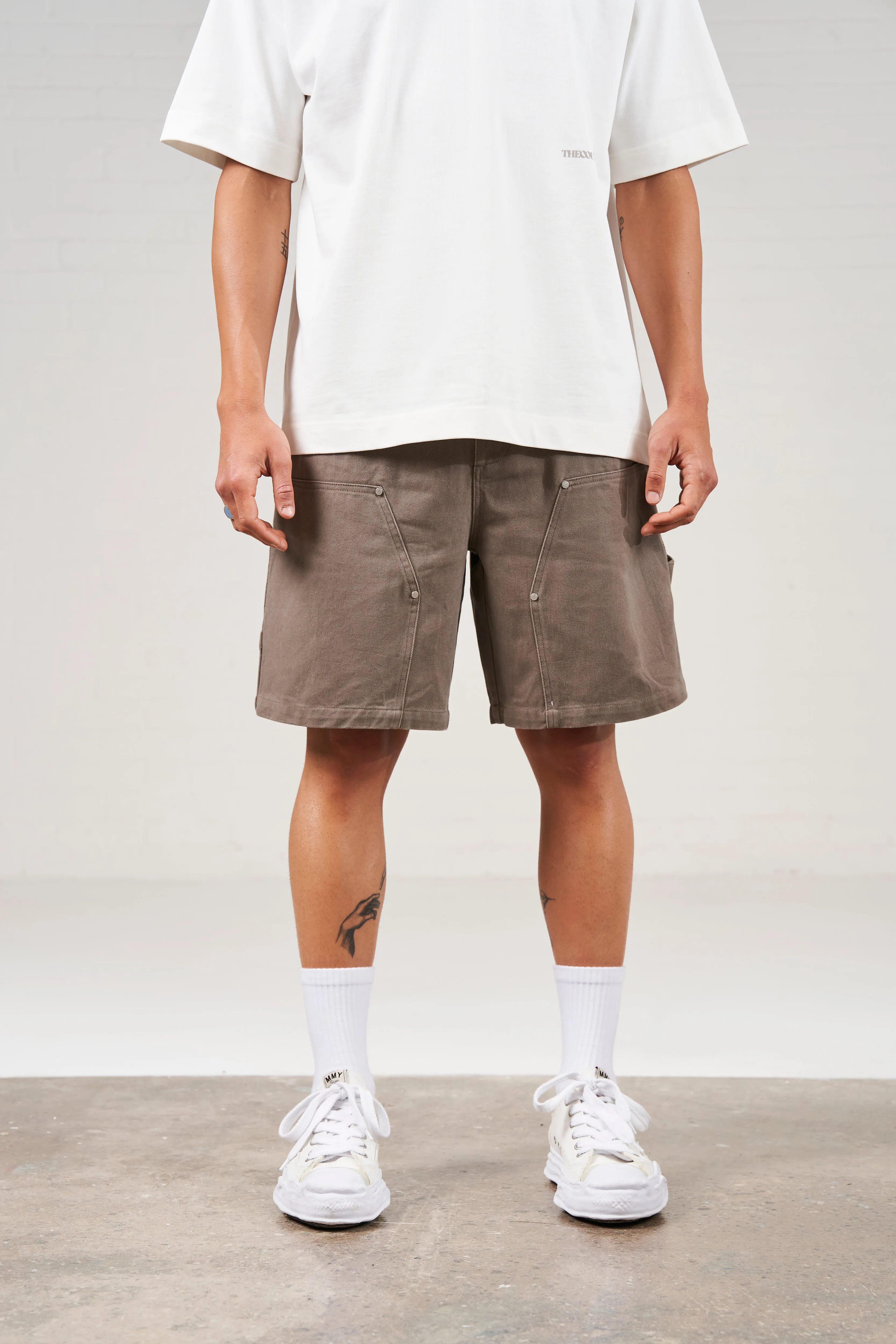 TWILL RIVET CARPENTER SHORTS - WASHED BROWN