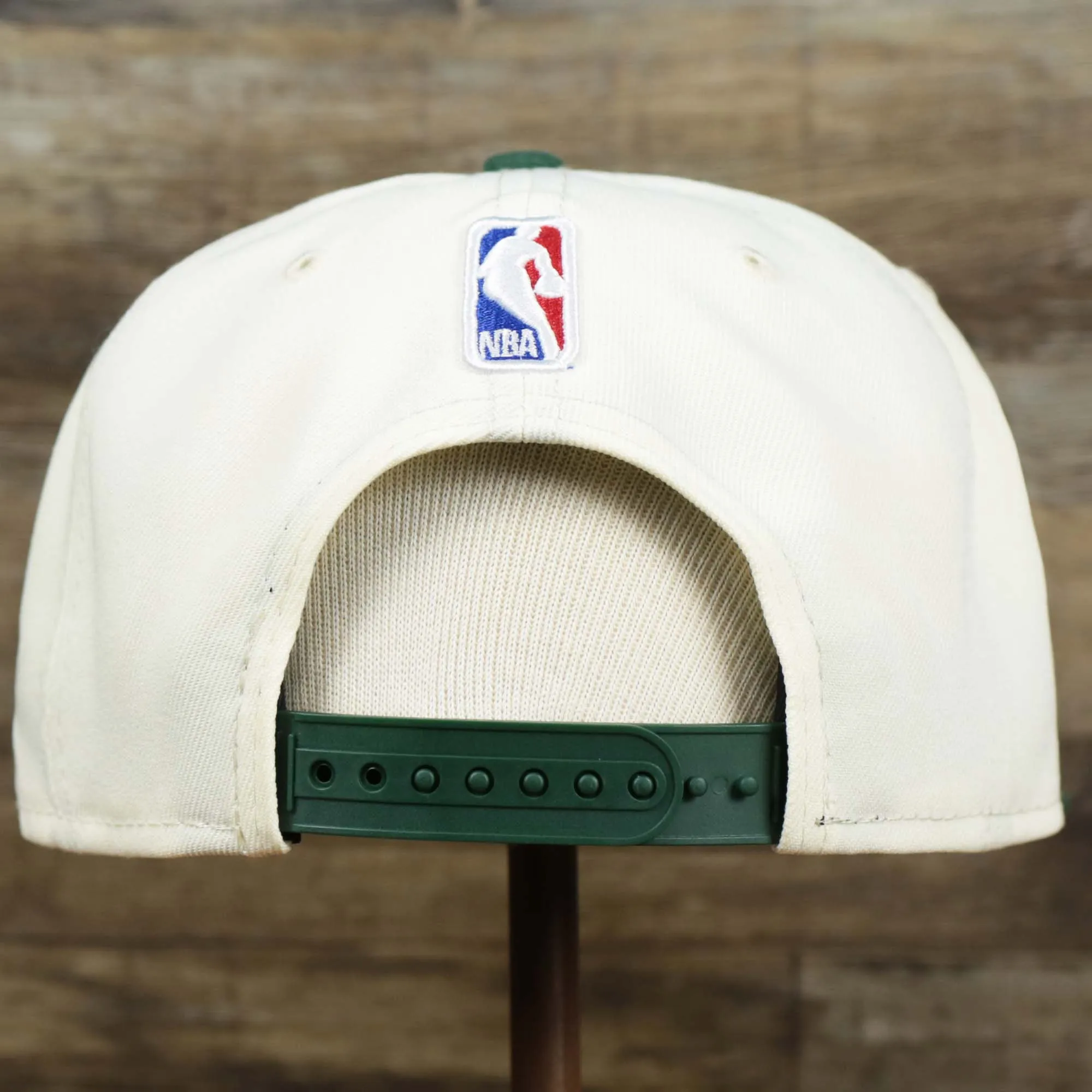 Youth Milwaukee Bucks NBA 2022 Draft Gray Bottom 9Fifty Snapback | New Era Cream/Green